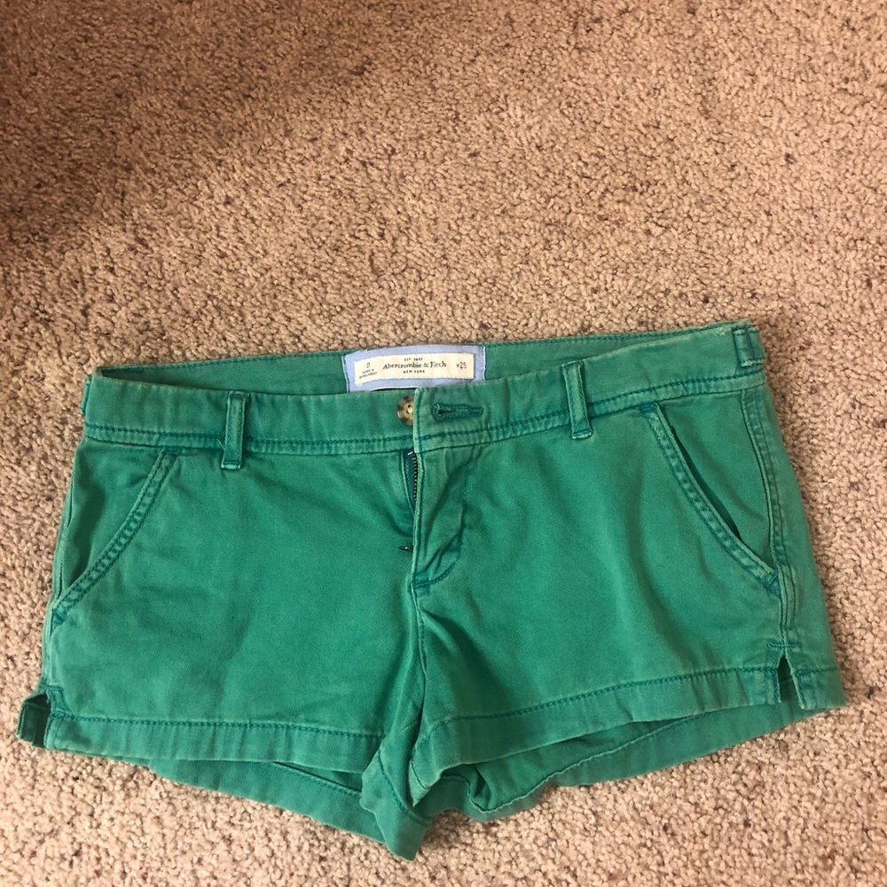 Abercrombie green shorts!